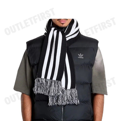 ADIDAS รุ่น ADICOLOR FOOTBALL CHEERING SCARF CODE: IY4105 ผ้าพันคอ ผ้าคลุมไหล่ ผ้าพันคอปลายริ้ว