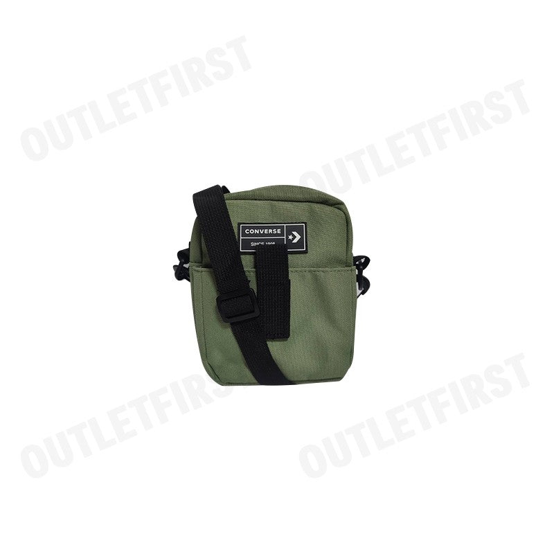 CONVERSE รุ่น  UNISEX CONVERTIBLE SHOULDER BAG CODE: 1261806BF3GNXX กระเป๋าสะพายข้าง กระเป๋า กระเป๋าแฟชั่น