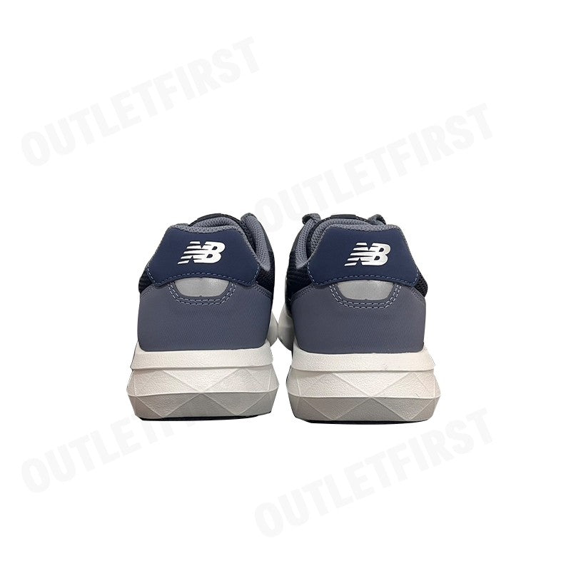 NEW BALANCE รุ่น DYNASOFT 800 V1 CODE: UA800CC1 รองเท้าผ้าใบ รองเท้าวิ่ง รองเท้า