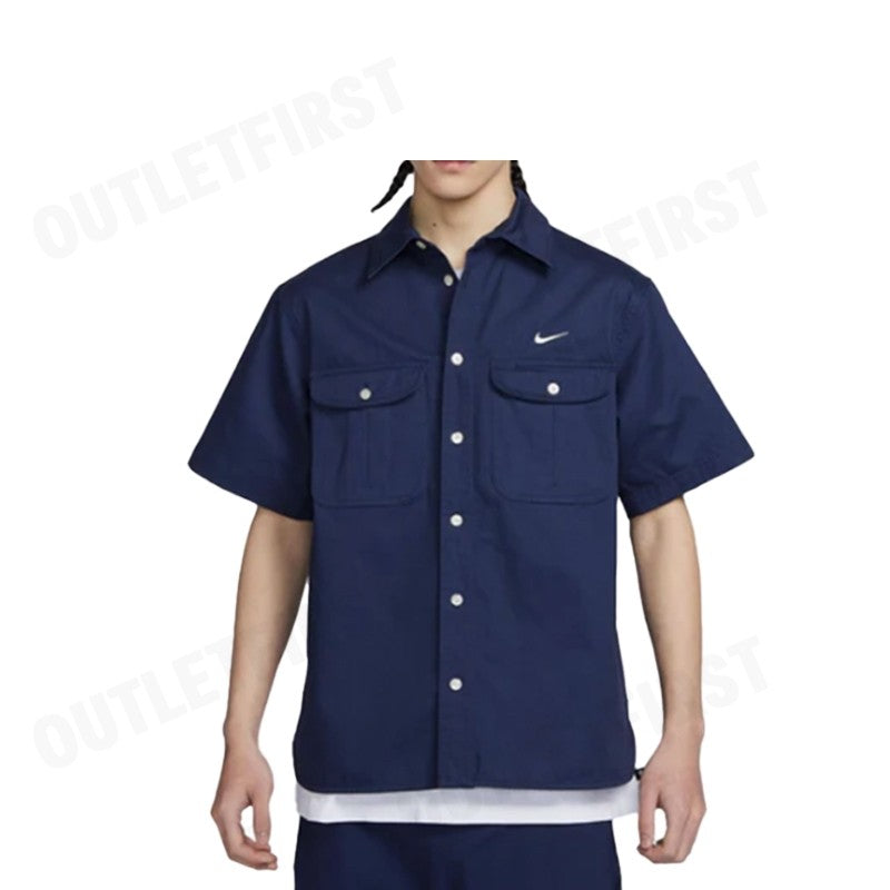 NIKE รุ่น NIKE SB SHORT-SLEEVE WOVEN SKATE CODE: DV9076 410 เสื้อเชิ้ตแขนสั้น เสื้อเชิ้ตผู้ชาย เสื้อเชิ้ต