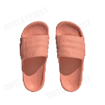 ADIDAS รุ่น ADILETTE 22 SLIDES CODE: IG8261 รองเท้าแตะ รองเท้าแตะผู้หญิง รองเท้าแตะสลิปออน