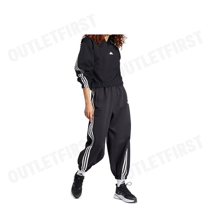 ADIDAS รุ่น FUTURE ICONS THREE STRIPES 1/4 ZIP TOP CODE: IW5244 เสื้อสเวตเตอร์แขนยาว เสื้อสเวตเตอร์ผู้หญิง เสื้อแขนยาว