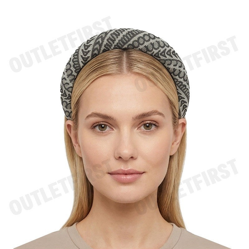 MARC JACOBS รุ่น THE MONOGRAM HEADBAND CODE: J501M03FA22F-299 ที่คาดผม ที่คาดผมจาคอป ที่คาดผมโมโนแกรม