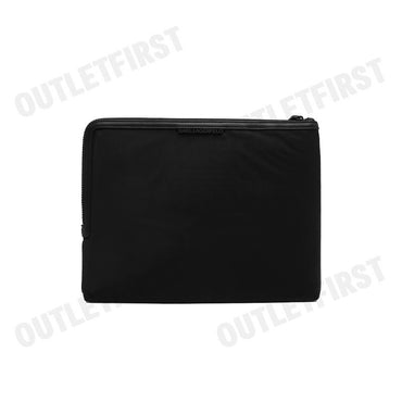 KARL LAGERFELD รุ่น K/IKONIK 2.0 NYLON MD POUCH CODE: 230W3256999 กระเป๋าคลัทช์ กระเป๋าถือ กระเป๋า