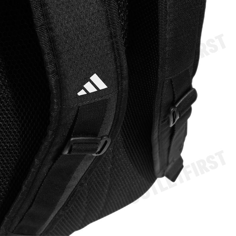 ADIDAS รุ่น ESSENTIALS 3-STRIPES BACKPACK CODE: IP9884 กระเป๋าเป้ กระเป๋าสะพายหลัง กระเป๋าคอม