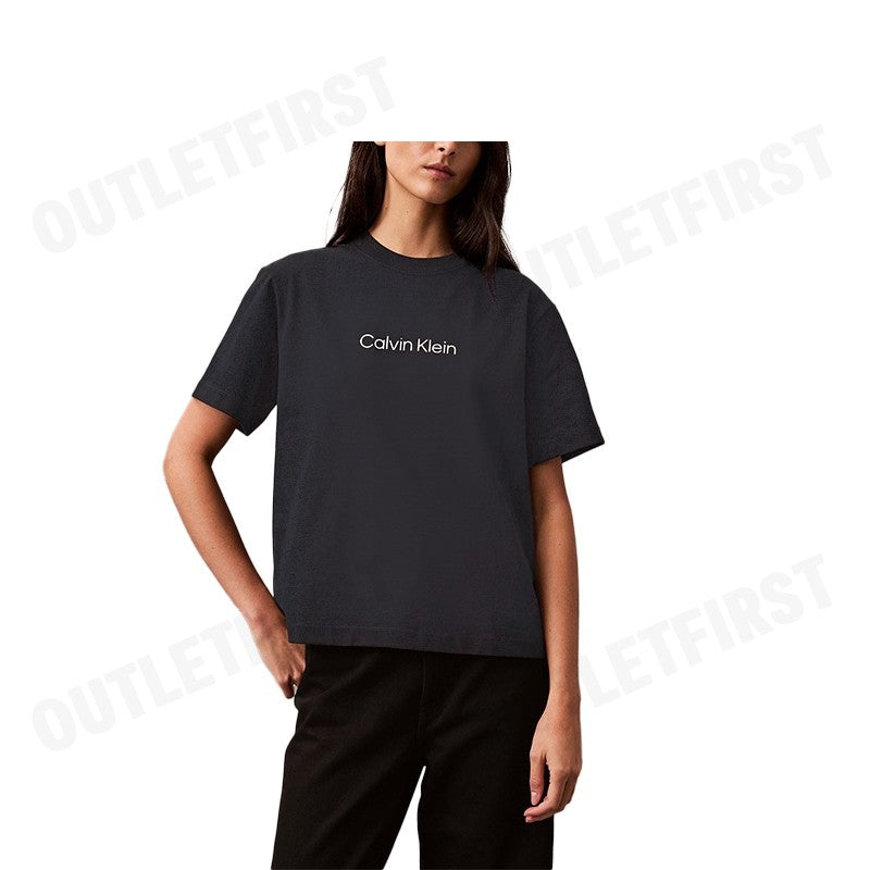 CALVIN KLEIN รุ่น HERO MODERN BOXY TEE CODE: 40WH113 UB1 เสื้อยืด เสื้อคอกลม เสื้อแขนสั้น