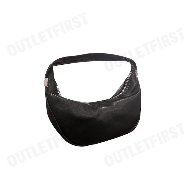 CALVIN KLEIN รุ่น WOMEN'S CK PINCHED SOFT CRESCENT BAG CODE: 4F3010G UB1 กระเป๋าสะพายผู้หญิง กระเป๋าสีดำ กระเป๋าถือ