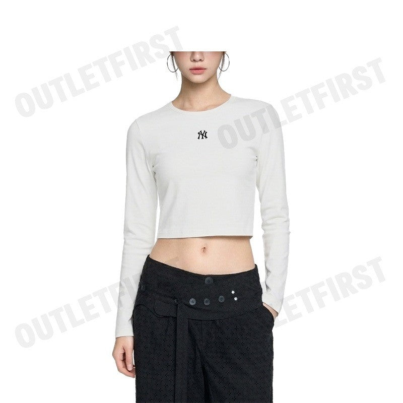 MLB รุ่น WOMEN'S BASIC SLIM FIT CROPPED LONG SLEEVE T-SHIRT CODE: 3FTSB0151 50IVS เสื้อครอปแขนยาวผู้หญิง เสื้อสีขาว