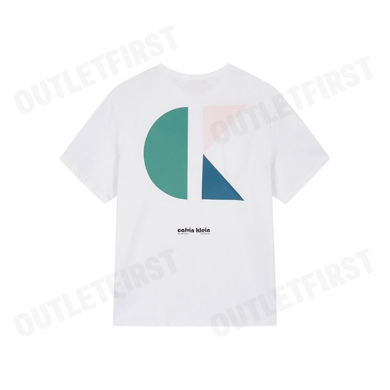 CALVIN KLEIN JEANS รุ่น GRAPHIC LOGO T-SHIRT CODE: 4RC827G YAA เสื้อยืดแขนสั้น เสื้อคอกลม เสื้อผู้ชาย