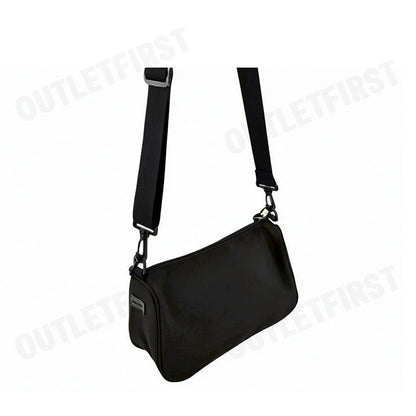 JOHN HENRY รุ่น ACCESSOIRES BAG CODE: JH S225MCBAC25 กระเป๋าสะพายข้าง กระเป๋าจอน กระเป๋ายูนิเซ็กส์