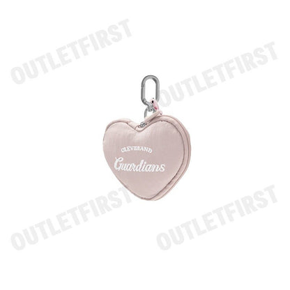 MLB รุ่น UNISEX HEART POUCH KEYRING CODE: 3APOH015N 45PKM พวงกุญแจ พวงกุญแจหัวใจ พวงกุญแจสีชมพู