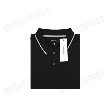 CALVIN KLEIN รุ่น MEN'S STRETCH PIQUE SOLID TIPPED SHORT SLEEVE POLO SHIRT CODE: 40FC261 UB1 เสื้อโปโล เสื้อคอปก ผู้ชาย