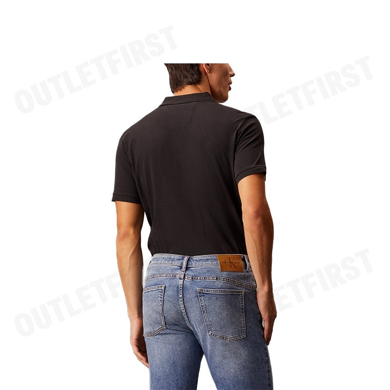 CALVIN KLEIN JEANS รุ่น CK BADGE SMOOTH COTTON SLIM POLO CODE: J326950 BEH เสื้อโปโล เสื้อโปโลแขนสั้น เสื้อโปโลผู้ชาย