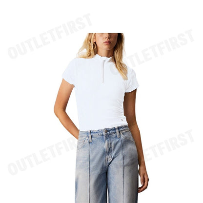 CALVIN KLEIN JEANS รุ่น VARIEGATED RIB KNIT HALF ZIP TOP CODE: J223564 YAF เสื้อยืดแขนสั้น เสื้อสีขาว เสื้อยืดผู้หญิง