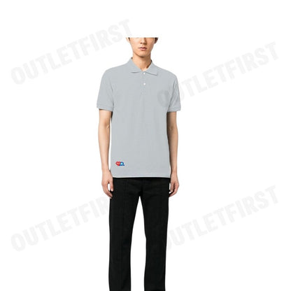 PLAY COMME DES GARÇONS รุ่น MEN POLO SHIRT CODE: AZ-T336 (GREY) เสื้อโปโลผู้ชาย เสื้อหัวใจสีแดงเอเลี่ยน เสื้อแขนสั้น