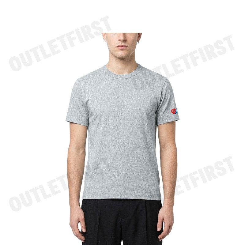 PLAY COMME DES GARÇONS รุ่น MEN T-SHIRT CODE: AZ-T328 (GREY) เสื้อยืดคอกลมผู้ชาย เสื้อหัวใจแดงเอเลี่ยน เสื้อแขนสั้น