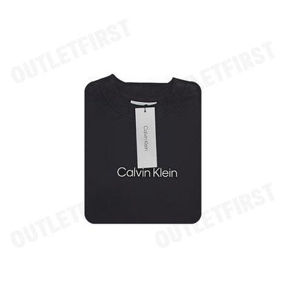 CALVIN KLEIN รุ่น HERO MODERN BOXY TEE CODE: 40WH113 UB1 เสื้อยืด เสื้อคอกลม เสื้อแขนสั้น