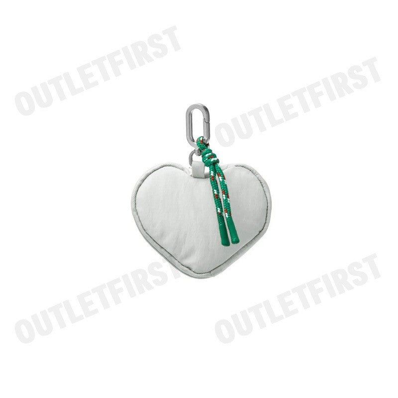 MLB รุ่น UNISEX HEART POUCH KEYRING CODE: 3APOH015N 43GRL พวงกุญแจ พวงกุญแจหัวใจ พวงกุญแจสีเทา