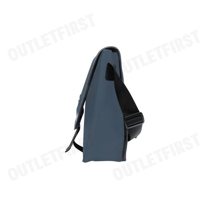 CONVERSE รุ่น JOYOUSLY MESSENGER BAG CODE: 1261877BU_S5GYXX กระเป๋าสะพายข้าง กระเป๋า กระเป๋าแฟชั่น