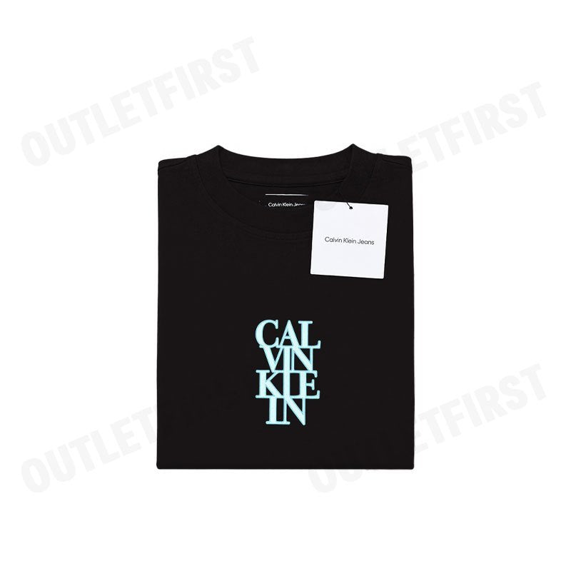 CALVIN KLEIN JEANS รุ่น OVERSIZED BOLD LOGO T-SHIRT CODE: 47C818G UB1 เสื้อยืดคอกลม เสื้อยืดผู้หญิง เสื้อยืดสีดำ