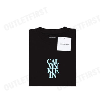 CALVIN KLEIN JEANS รุ่น OVERSIZED BOLD LOGO T-SHIRT CODE: 47C818G UB1 เสื้อยืดคอกลม เสื้อยืดผู้หญิง เสื้อยืดสีดำ