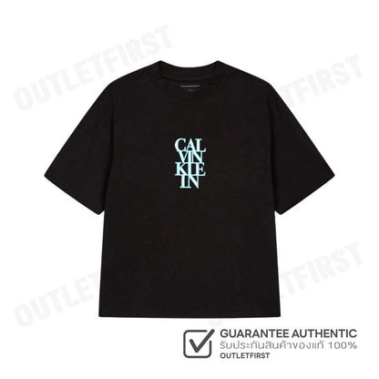 CALVIN KLEIN JEANS รุ่น OVERSIZED BOLD LOGO T-SHIRT CODE: 47C818G UB1 เสื้อยืดคอกลม เสื้อยืดผู้หญิง เสื้อยืดสีดำ