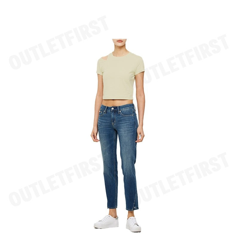 CALVIN KLEIN JEANS รุ่น WOMEN'S META CK BABY T-SHIRT CODE: J223338 LFU เสื้อครอป เสื้อยืดแขนสั้น เสื้อยืดผู้หญิง