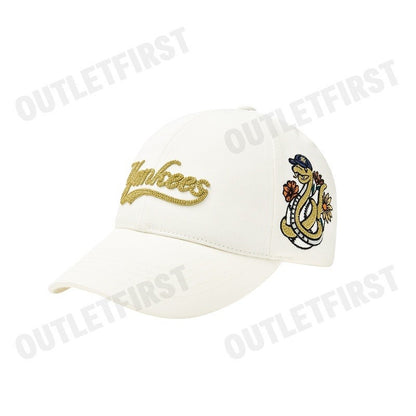 MLB รุ่น NEW YEAR SNAKE STRUCTURED BALL CAP MODEL CODE: 3ACPQ015N 50CRM หมวกแก็ป หมวกเบสบอล หมวกสีครีม