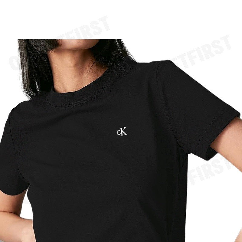 CALVIN KLEIN รุ่น WOMEN'S ARCHIVE LOGO TEE CODE: 40WH105 UB1 เสื้อยืดคอกลม เสื้อผู้หญิง เสื้อสีดำ
