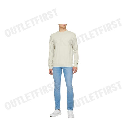 CALVIN KLEIN JEANS รุ่น MEN'S IVORY CK INTARSIA MIXED STITCH SWEATER CODE: J326453 PD7 เสื้อสเวตเตอร์ เสื้อผู้ชาย สีครีม