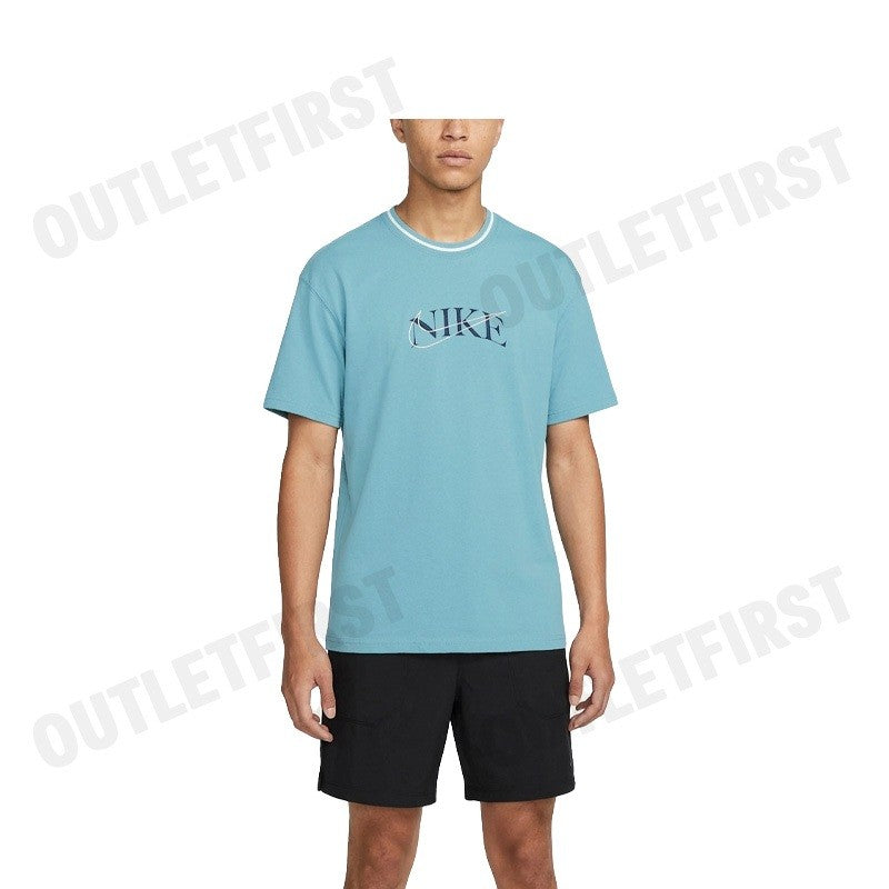 NIKE รุ่น MEN'S MAX90 T-SHIRT CODE: FZ7973 464 เสื้อยืดคอกลมผู้ชาย เสื้อแขนสั้น เสื้อสีฟ้า
