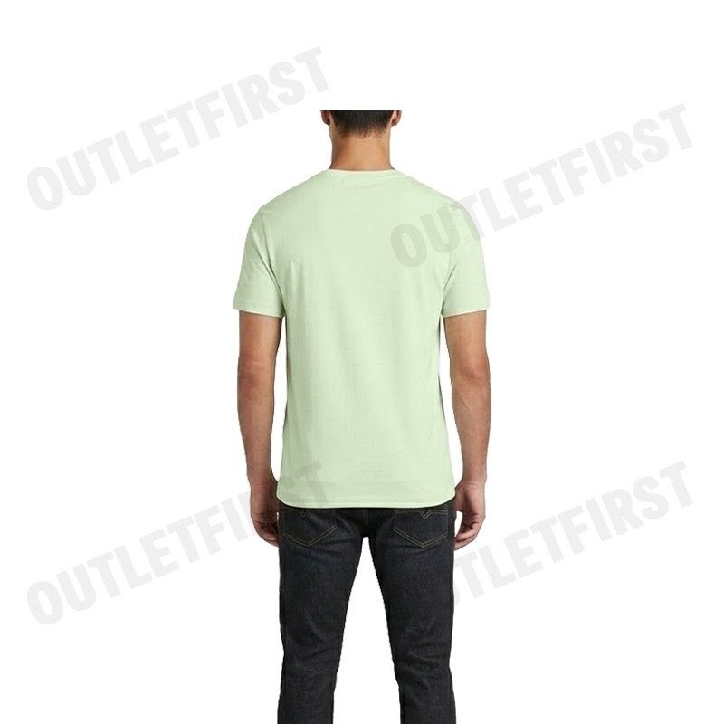 CALVIN KLEIN JEANS รุ่น MONOGRAM LOGO MACRO SPORT GRAPHIC CLASSIC T-SHIRT CODE: 4RC837G PWM เสื้อยืด เสื้อคอกลม ผู้ชาย