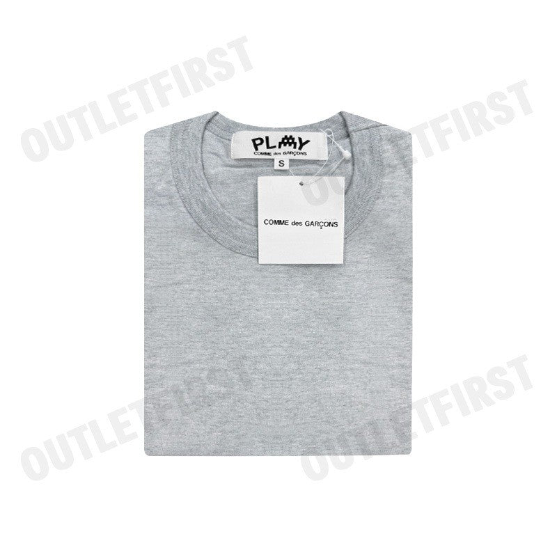 PLAY COMME DES GARÇONS รุ่น WOMEN T-SHIRT CODE: AZ-T327 (GREY) เสื้อยืดคอกลมผู้หญิง เสื้อหัวใจแดง เสื้อแขนสั้น