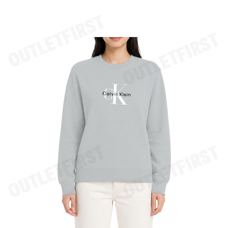 CALVIN KLEIN JEANS รุ่น WOMEN'S MONOLOGO FRENCH TERRY RELAXED SWEATSHIRT CODE: 47B234G P79 เสื้อสเวตเตอร์ เสื้อผู้หญิง