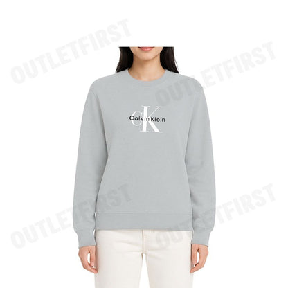 CALVIN KLEIN JEANS รุ่น WOMEN'S MONOLOGO FRENCH TERRY RELAXED SWEATSHIRT CODE: 47B234G P79 เสื้อสเวตเตอร์ เสื้อผู้หญิง