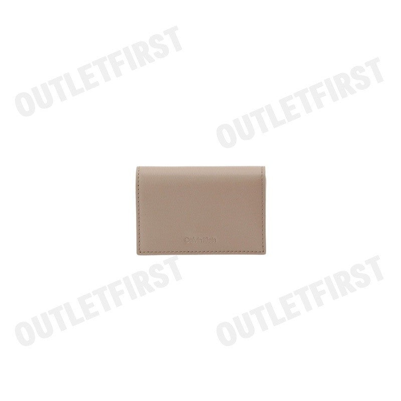 CALVIN KLEIN รุ่น WOMEN'S CK WALLET FLAP ACCORDION CARD CASE CODE: 4F1004G QYL กระเป๋าสตางค์ผู้หญิง ใบสั้น สีครีม