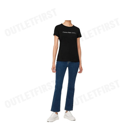 CALVIN KLEIN JEANS รุ่น INSTITUTIONAL LOGO SLIM TEE CODE: J224949 BEH เสื้อยืดคอกลม เสื้อยืดผู้หญิง เสื้อยืดสีดำ