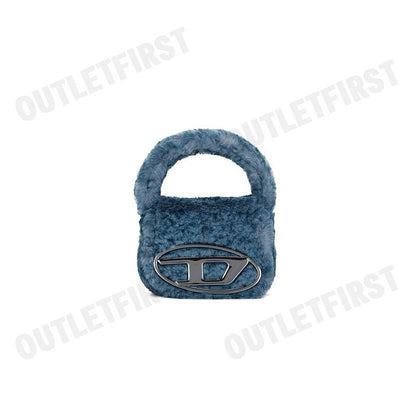 DIESEL รุ่น XS 1DR FAUX FUR TOP HANDLE BAG CODE: X08709 P6672 T6324 กระเป๋าสะพายข้าง กระเป๋าผู้หญิง กระเป๋าถือ