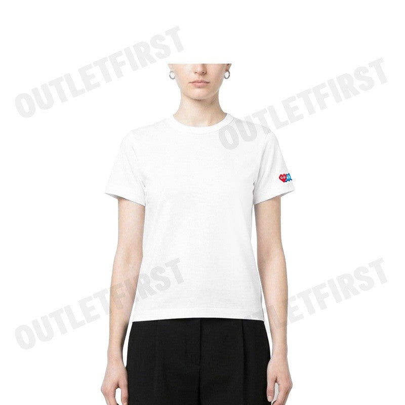 PLAY COMME DES GARÇONS รุ่น WOMEN T-SHIRT CODE: AZ-T327 (WHITE) เสื้อยืดคอกลมผู้หญิง เสื้อหัวใจแดงเอเลี่ยน เสื้อแขนสั้น
