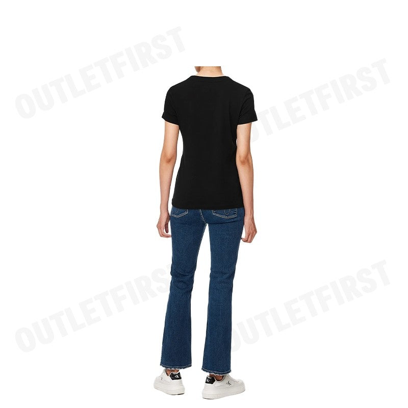 CALVIN KLEIN JEANS รุ่น INSTITUTIONAL LOGO SLIM TEE CODE: J224949 BEH เสื้อยืดคอกลม เสื้อยืดผู้หญิง เสื้อยืดสีดำ