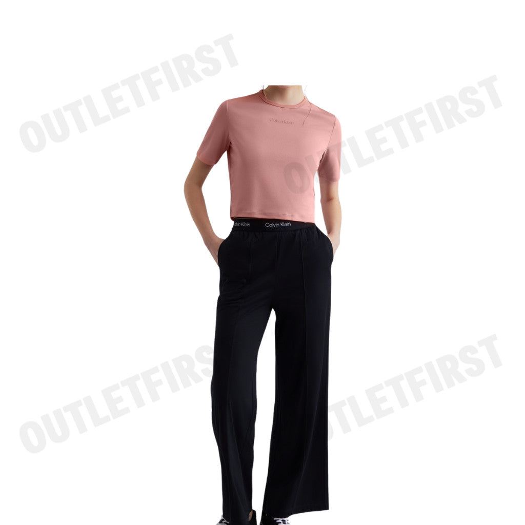 CALVIN KLEIN SPORT รุ่น CROPPED GYM T-SHIRT CODE: 4WS4K204 630 เสื้อครอป เสื้อยืดแขนสั้น เสื้อคอกลมผู้หญิง