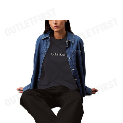 CALVIN KLEIN รุ่น HERO MODERN BOXY TEE CODE: 40WH113 UB1 เสื้อยืด เสื้อคอกลม เสื้อแขนสั้น