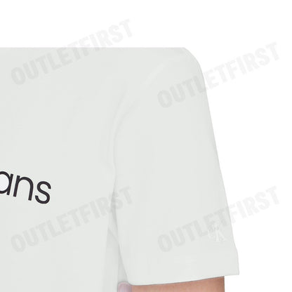 CALVIN KLEIN JEANS รุ่น INSTITUTIONAL LOGO CLASSIC T-SHIRT CODE: J326954 YAF เสื้อยืดคอกลม เสื้อยืดผู้ชาย เสื้อยืดสีขาว