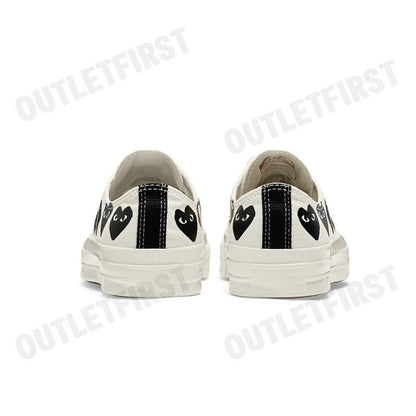 PLAY COMME DES GARÇONS X CONVERSE รุ่น CHUCK 70 MULTI HEART CODE: A08150C รองเท้าผ้าใบ รองเท้าผ้าใบยูนิเซ็กส์