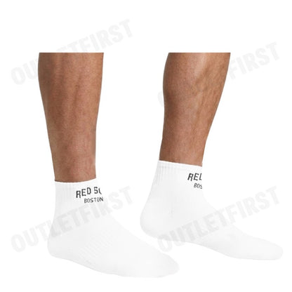 MLB รุ่น UNISEX SPORTIVE VARSITY LOW SOCKS 3 PAIRS SET CODE: 3ASOSV15N 00WHS ถุงเท้า ถุงเท้าสีขาว ถุงเท้าข้อสั้น