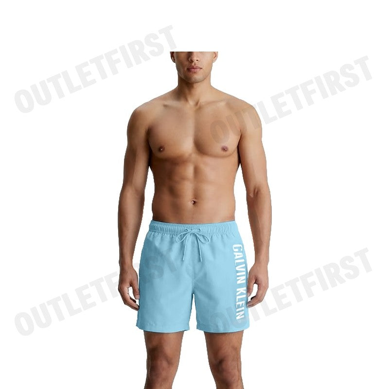 CALVIN KLEIN SWIMWEAR รุ่น MEDIUM DRAWSTRING SWIM SHORTS CODE: N61092 VO9 กางเกงว่ายน้ำ กางเกงขาสั้น กางเกงผู้ชาย