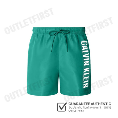 CALVIN KLEIN SWIMWEAR รุ่น MEDIUM DRAWSTRING SWIM SHORTS CODE: N61092 VFL กางเกงว่ายน้ำ กางเกงขาสั้น กางเกงผู้ชาย